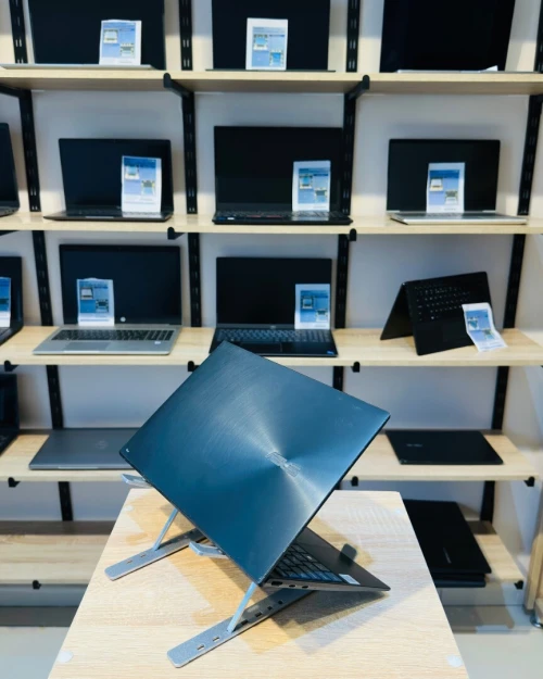 ASUS ZenBook 13 UX325JA    i5-1035G1 8/512