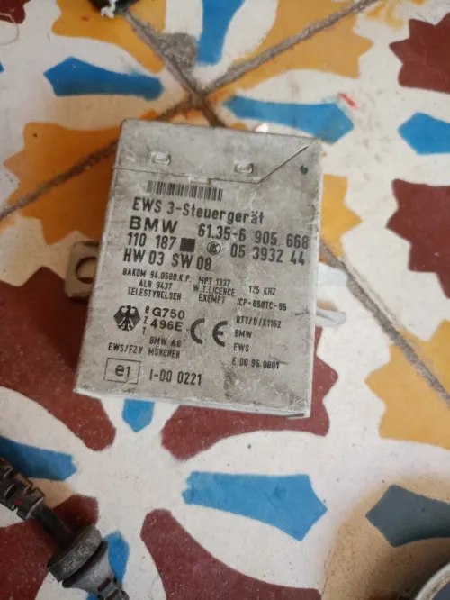 Lot de pièces bmw / Volkswagen/ golf série 6 / Daewoo 