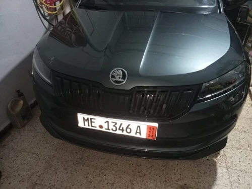 Skoda Karoq 2021 Sport line Black black