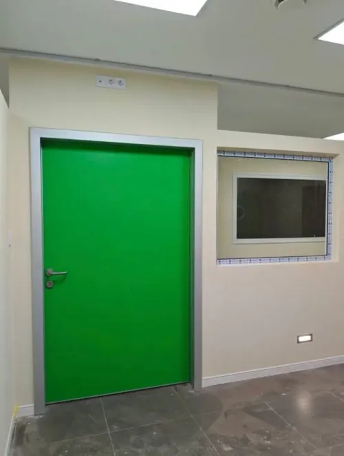 Portes des chambres des patients