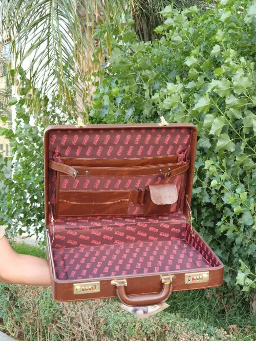Valise deplomatique neuve- Luxe  & sécurité