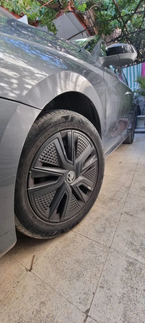 Skoda Fabia 2022 Style (avec toit panoramique)