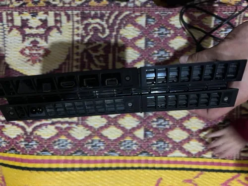 Playstation 4 flach