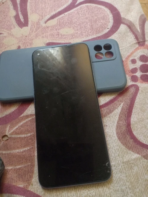 Realmi 8i