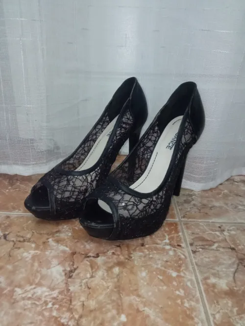 Chaussures de soirée élégante- style, confort et glamour