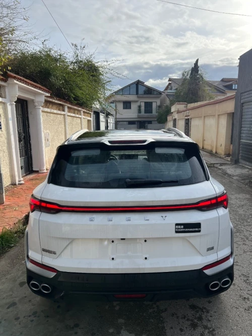 Geely Coolray 2025 