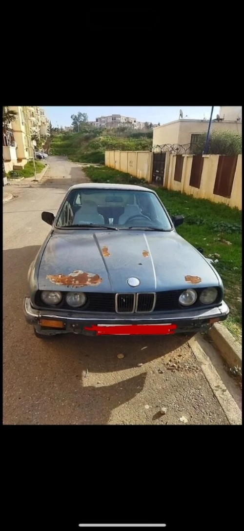 BMW E30 1986 