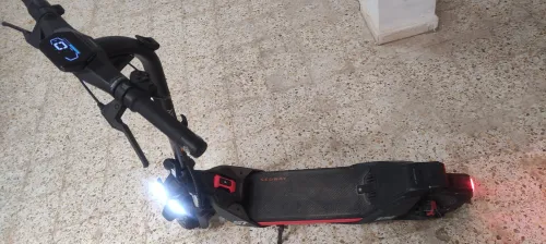 Vend en lot au revendeurs Vélo - trotinettes et fauteuil roulant