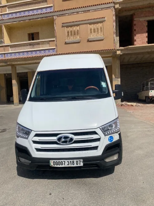 Hyundai H350 2018