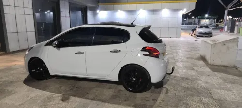 Peugeot 208 2014 208