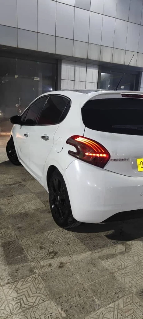 Peugeot 208 2014 208