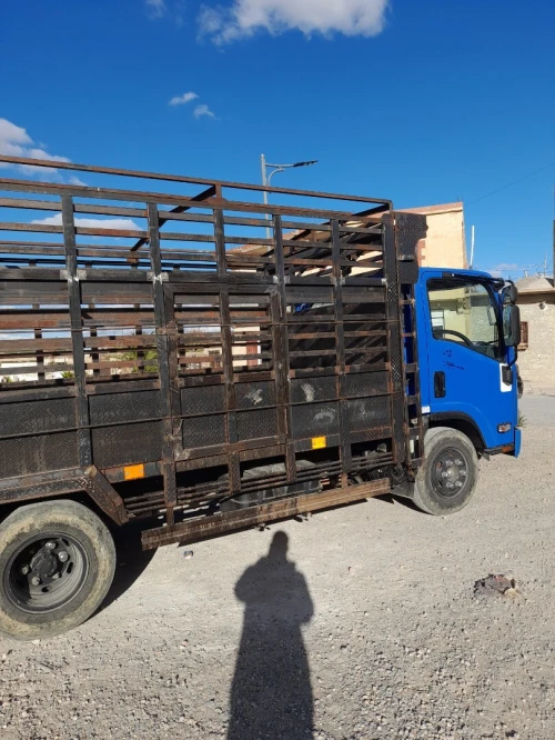 Isuzu Isuzu 2016