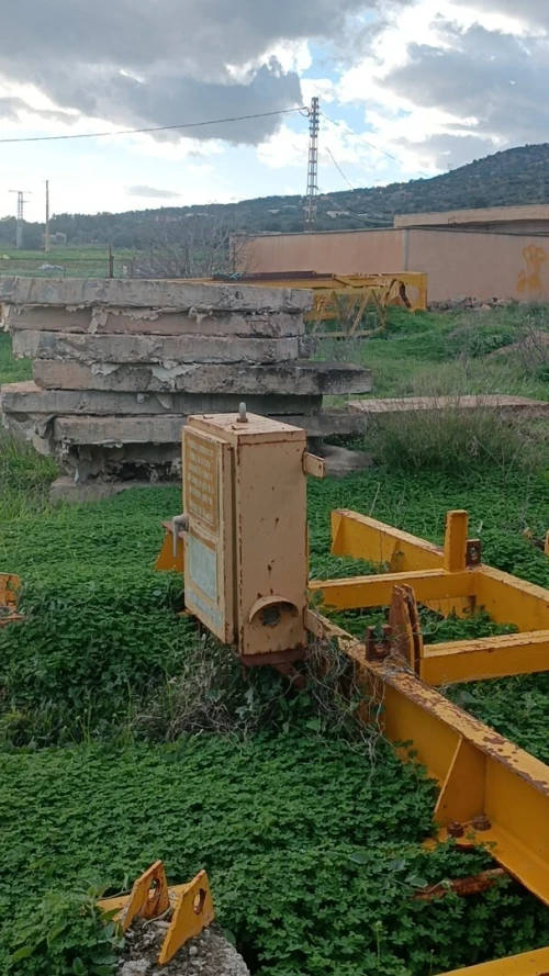vente de grue a tours de MARQUE COMONZA ESPAGNOLE