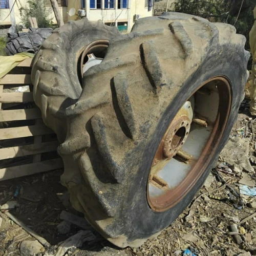 عجلات جرار