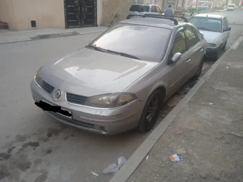 Renault Laguna 2 2001 Initial Paris