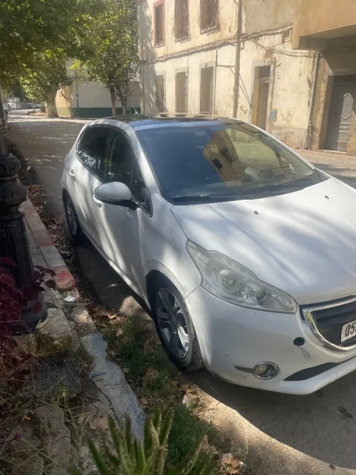 Peugeot 208 2015 Allure