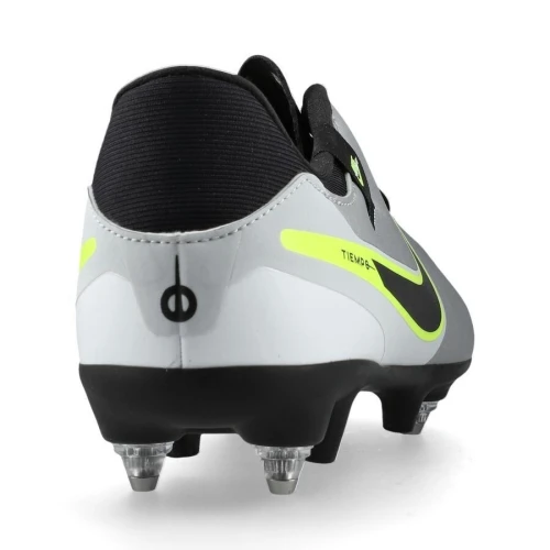 Soulier Nike tiempo pointure 42,5/ 27cm