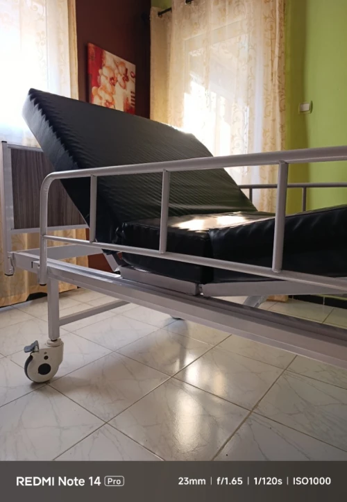 Lit médicalisé 3 positions et matelas orthopédique