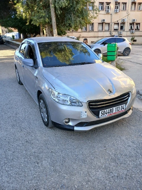 Peugeot 301 2013 Fennec