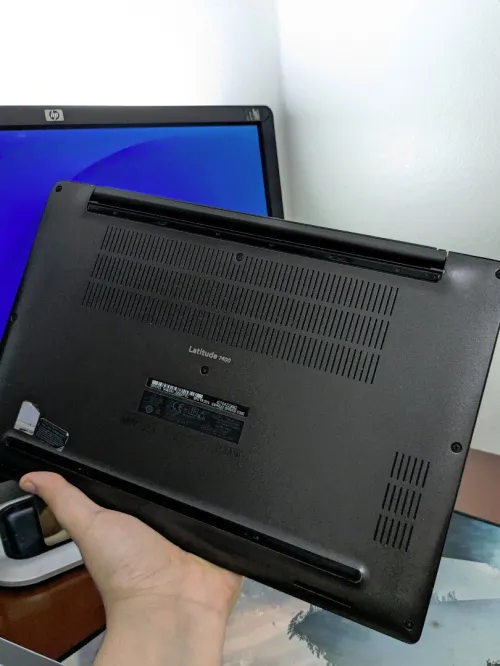 Dell Latitude 7400 i5 8Gen / 16GB RAM / SSD 256GB / Windows 11 Pro + Office 2024 + Sacoche