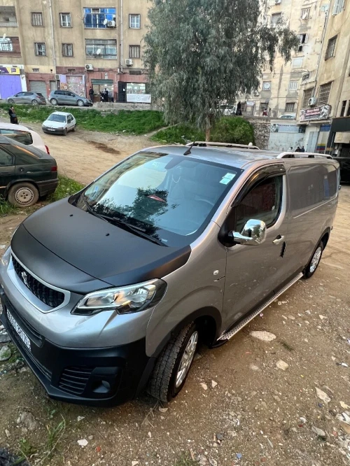 Peugeot, Expert Expert Expert, étant 10/10 2021
