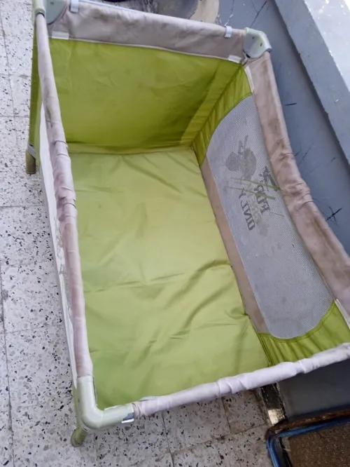Poussette et lit bébé 