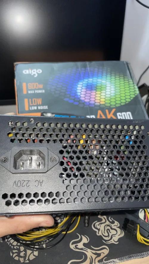 للبيع بور سبلاي aigo DRAK 600W