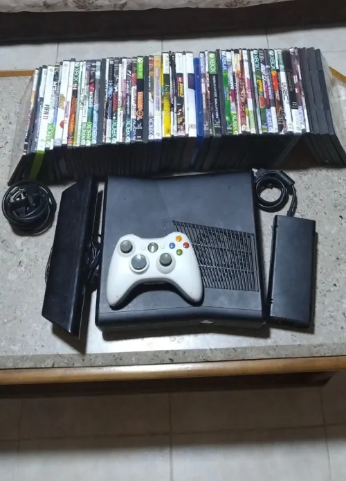 xbox 360+4manette+kinect+jeux