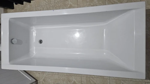 BAIGNOIRE GEBERIT 