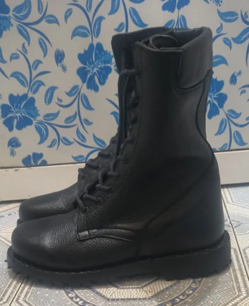 bottes militaires