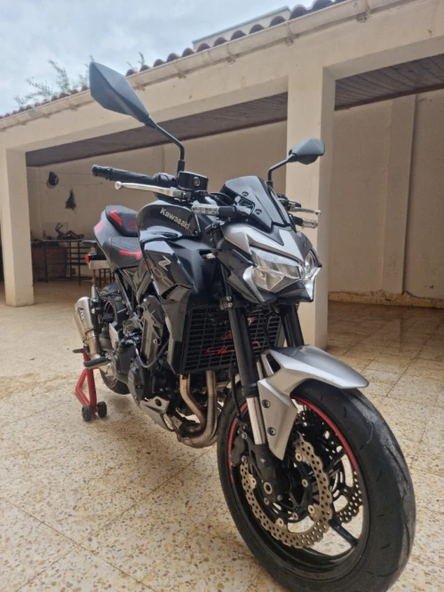 Kawazaki Z 900 