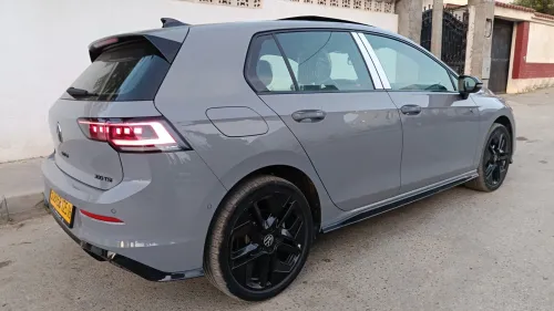 Volkswagen Golf 8 2025 FULL BLACK ÉDITION
