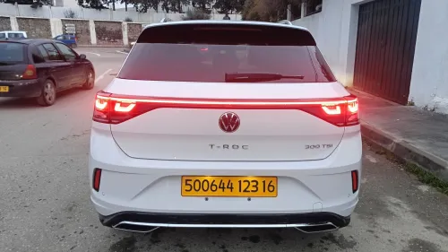 Volkswagen T-Roc 2023 R-Line + palettes au volan