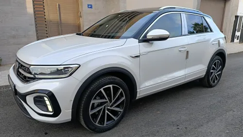 Volkswagen T-Roc 2025 R-Line + SONO ( BEATS )