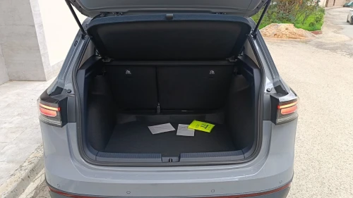 Volkswagen Tharu 2025 XR + siège électrique