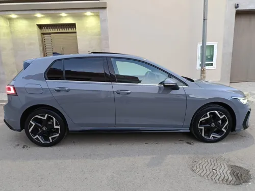 Volkswagen Golf 8 2025 R-Line
