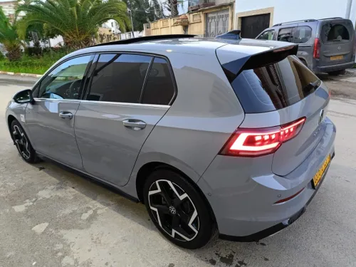 Volkswagen Golf 8 2025 R-Line