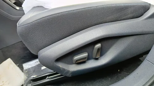 Volkswagen Tharu 2025 XR + siège électrique