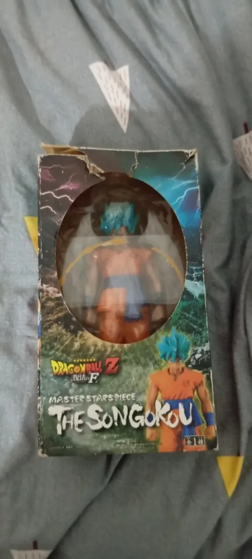 Figurine Goku SSB2 26cm Hauteur