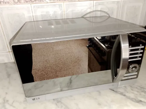 Micro-ondes LG
