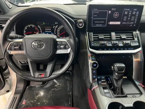 Toyota Land Cruiser  2022 LC 300 GR