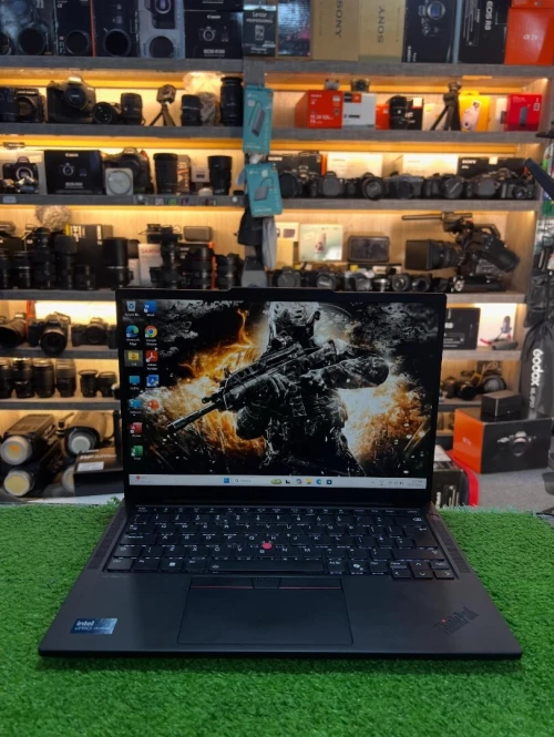 Lenovo ThinkPad T14s Gen 5 Ultra 7 165U RAM : 32 GO ssd : 512 Go SSD