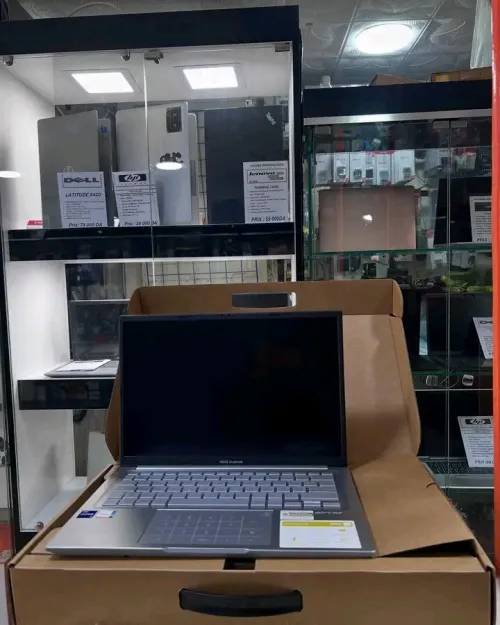 Asus Vivobook 14 sous ambalage i9 13 gen 16/1000 gb