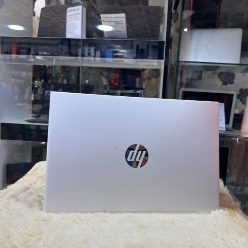 HP Probook 430 G8 i5 11 Gen 8 Gb ram 256 ssd intel iris xe ecran 14 Pouce FHD etat 10/10