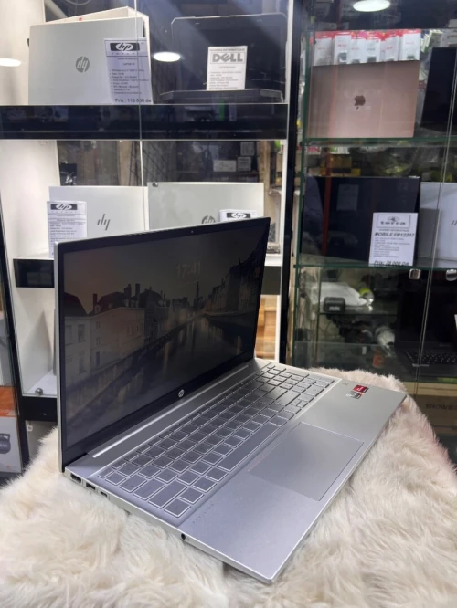 Hp pavilion Ryzen 7 7700 