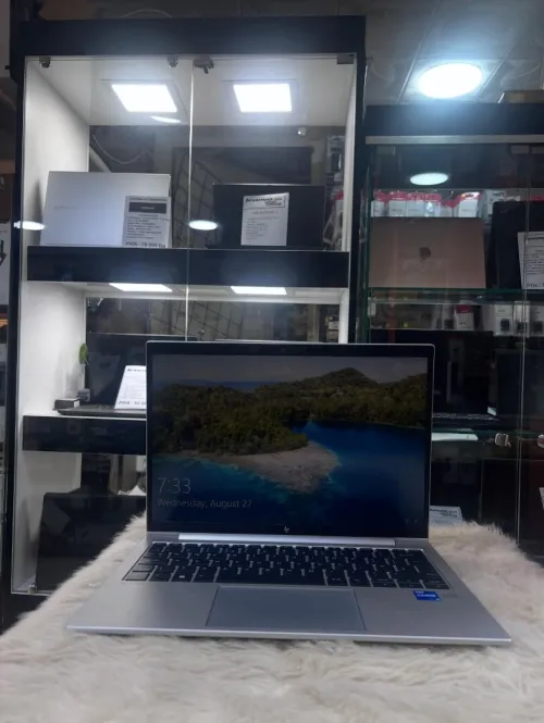 HP Elitebook 830 G10 i5 13 Gen 16/256 ssd etat 10/10