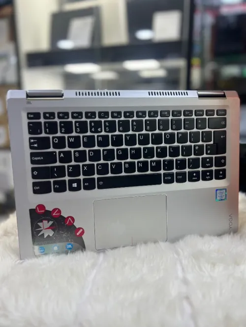 Yoga 710