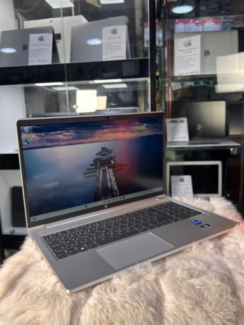 Hp  elite book 640 G9