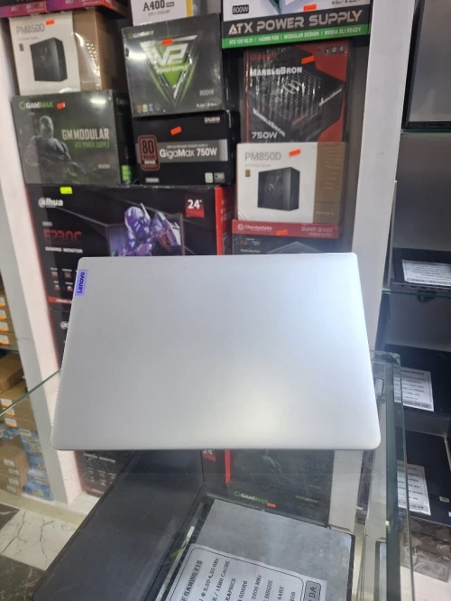 LENOVO IDEAPAD 1 14 / RYZEN 5-7520U / 16GB / 512GB SSD / FHD