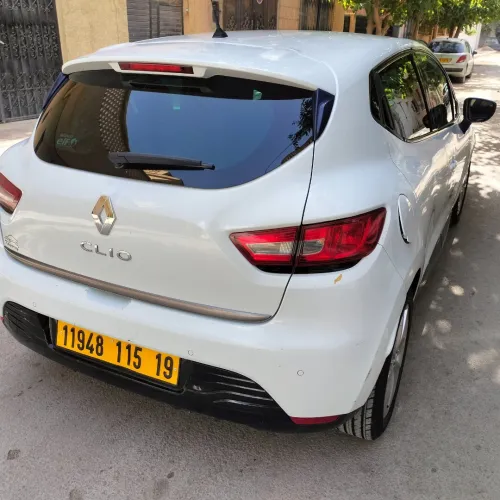 Renault Clio 4 2015 Limited